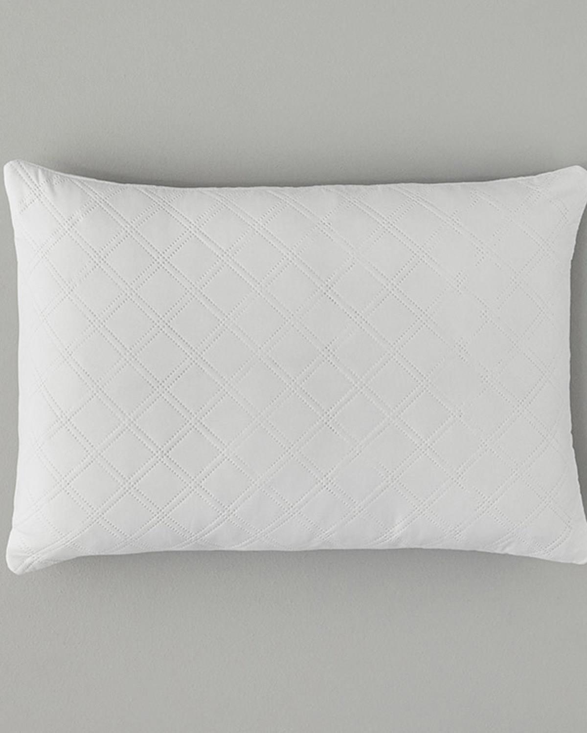 Star Quilted Pillow Protector 50x70 cm White