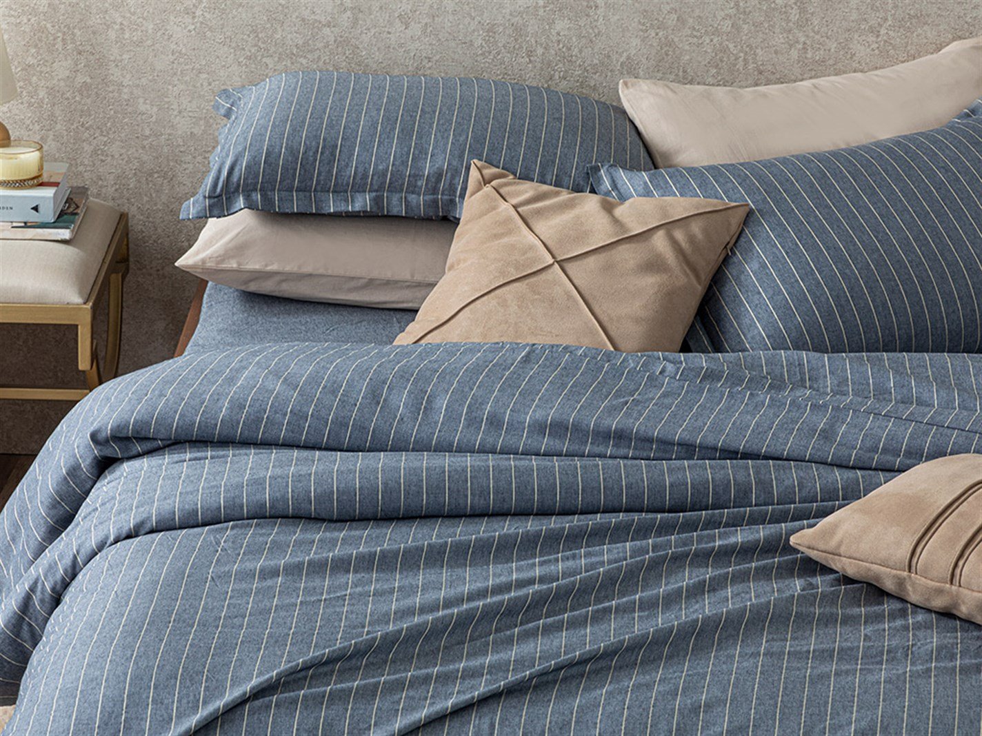 Starlight 52 Tel / 132 Numărul de fir Persoană dublă 200x220 cm Navy Blue - Aur