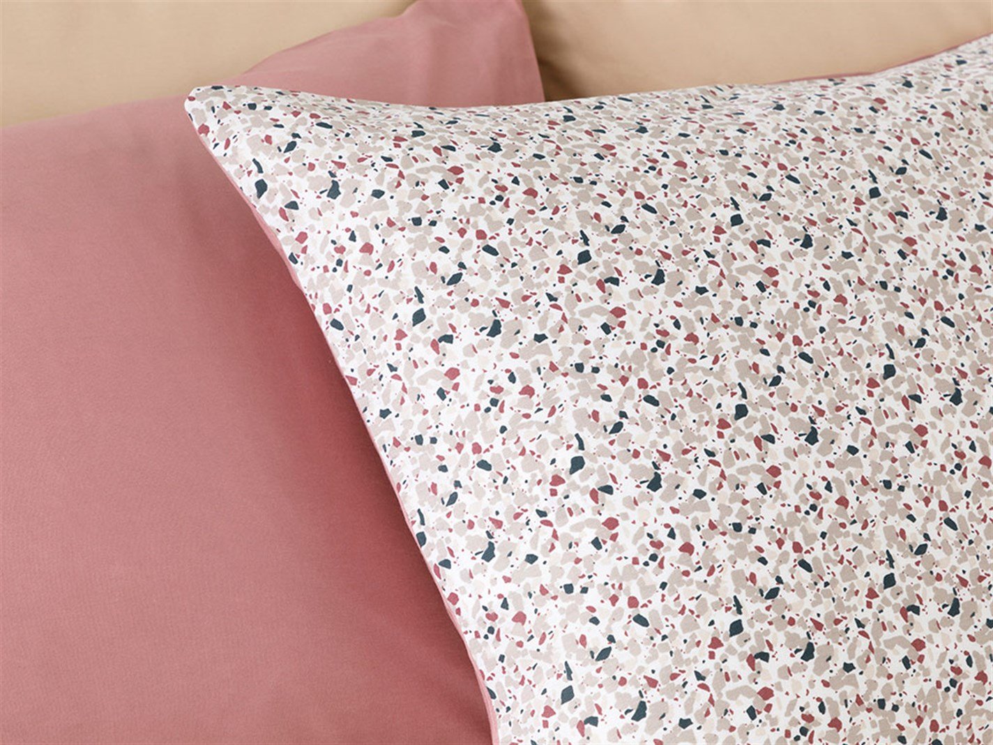 Terazzo 57 Tel / 144 Numărul de fir 2 set 50x70 cm Burgundia-gri