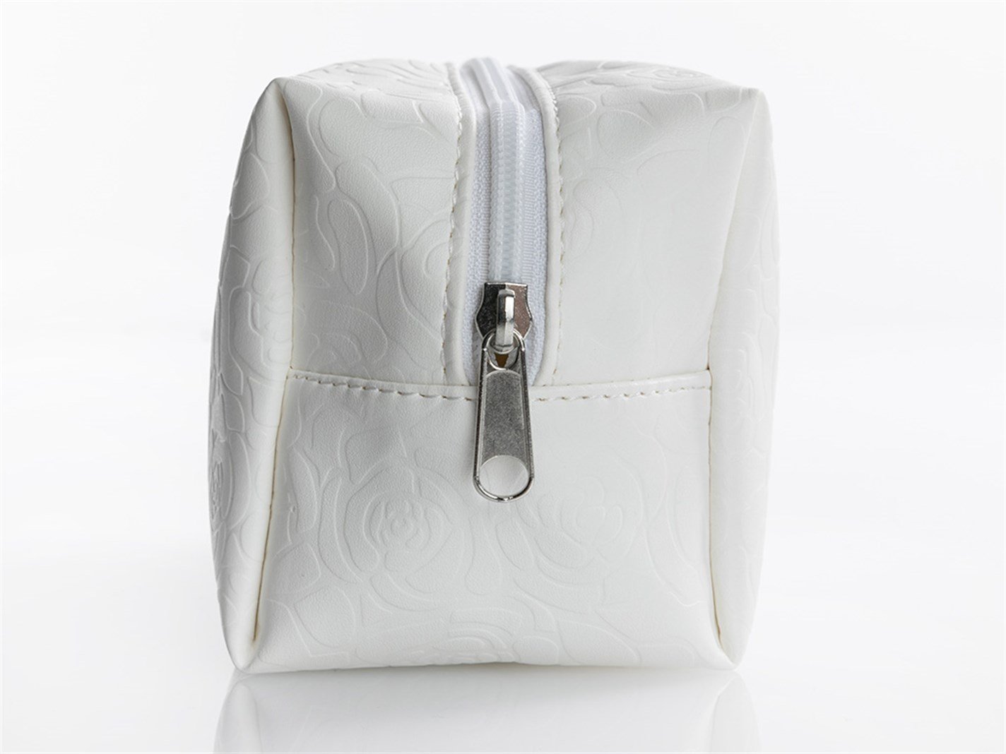 Trandafiri glam Cosmetic  18x10 cm Alb