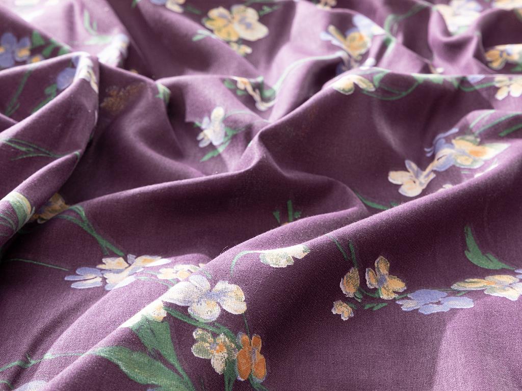 Wild Pansies Cottony  Super King  SET LENJERIE DE PAT 260x220 cm Damson