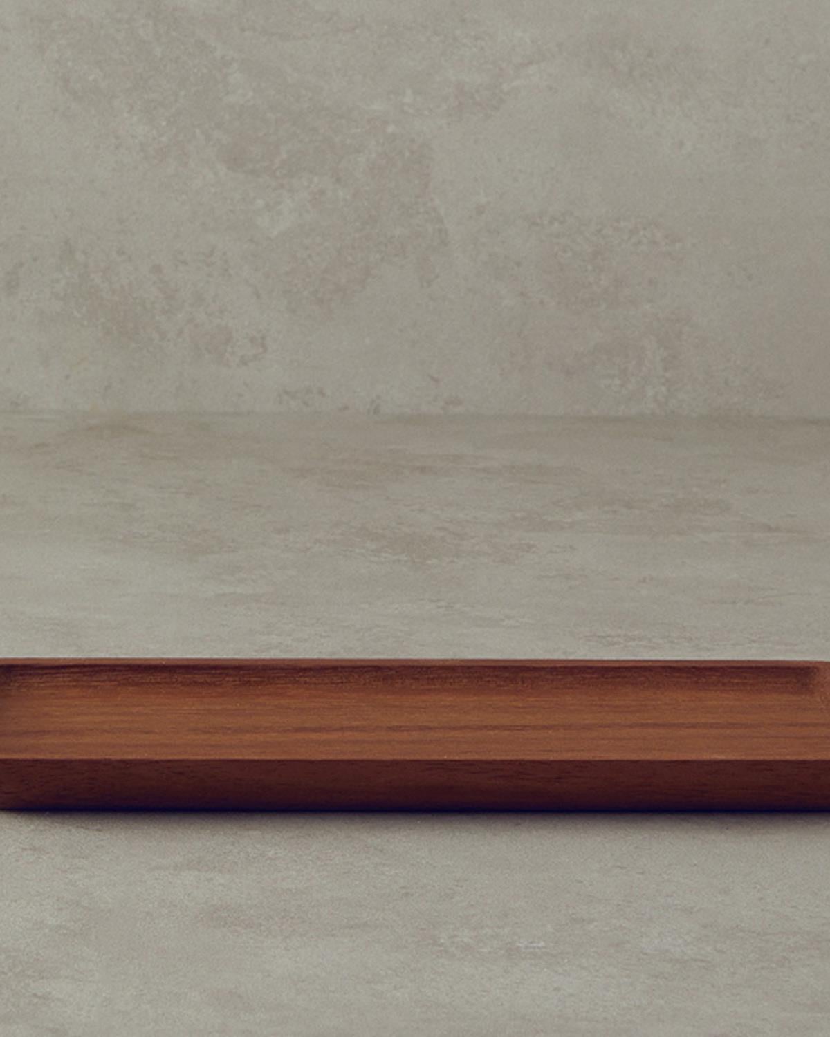 Wild Wood Walnut Rectangular Presenter 30x12 cm Brown