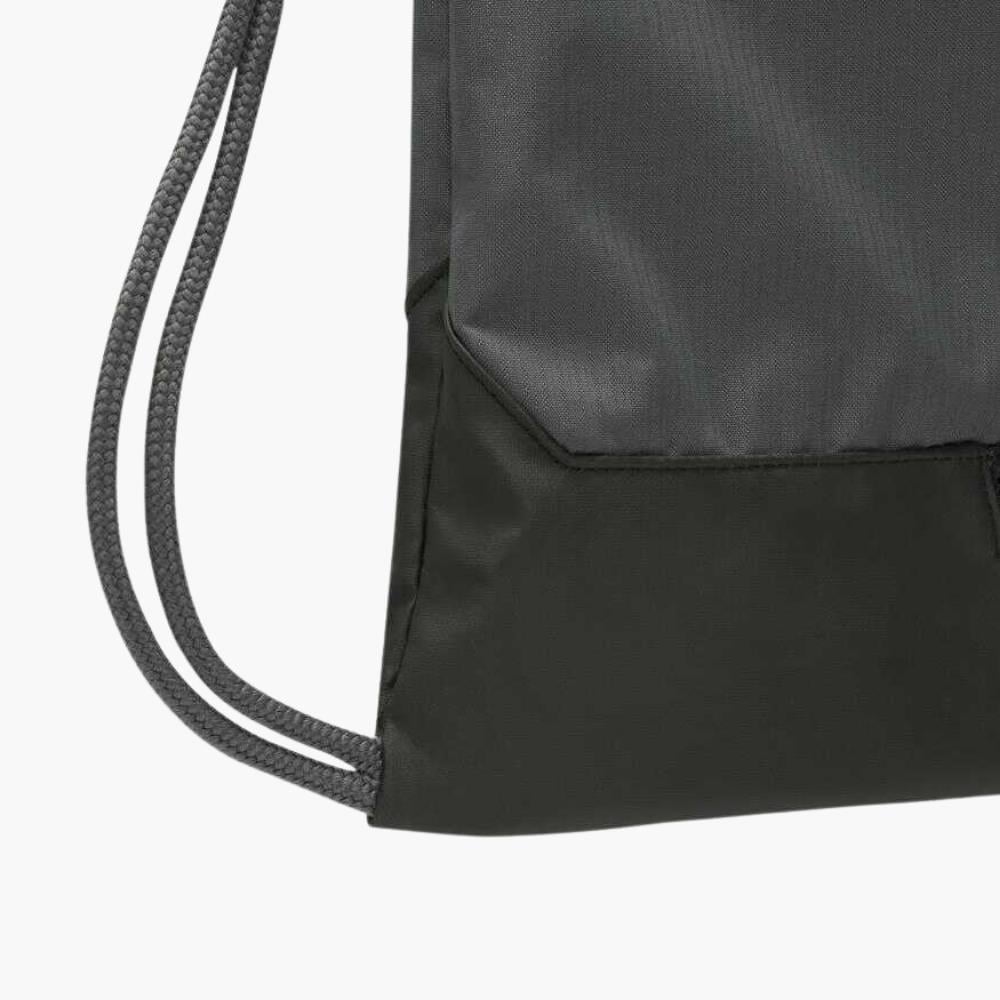 Nike Brasilia 9.5 Antrenman Spor Çantası 18 L