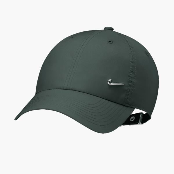 Nike Dri-FIT Club Yumuşak Metal Swoosh Şapka