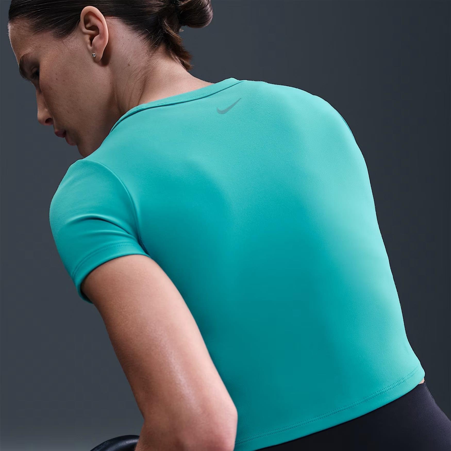 Nike Dri-FIT Kısa Kollu Crop T-Shirt - Camgöbeği