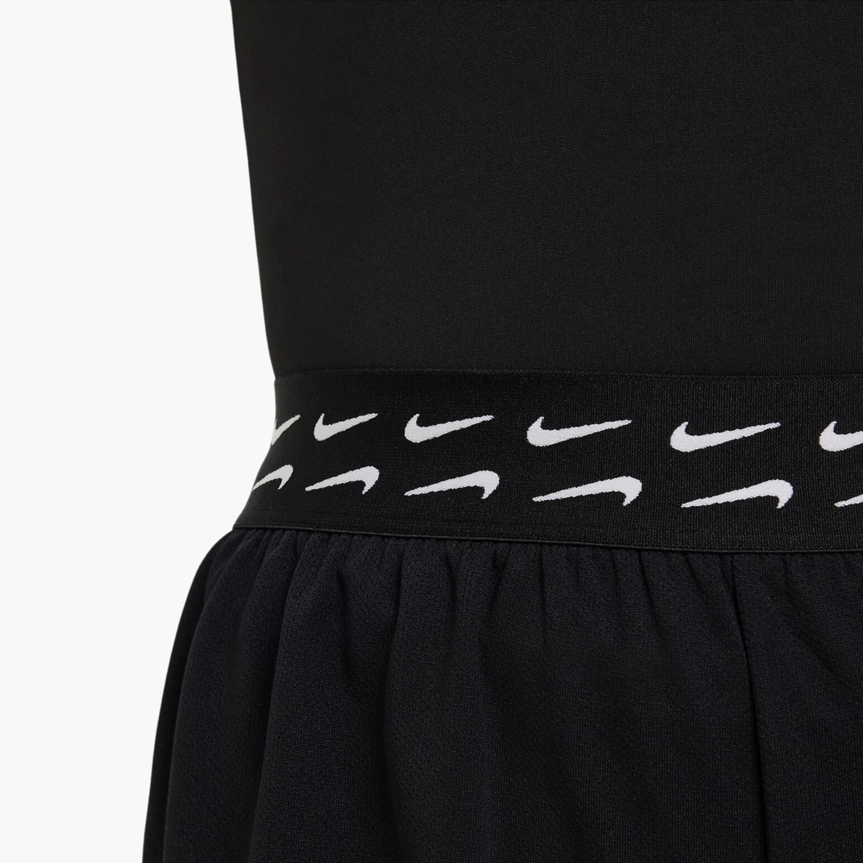 Nike Dri-FIT Trophy Genç Kız Antrenman Şortu