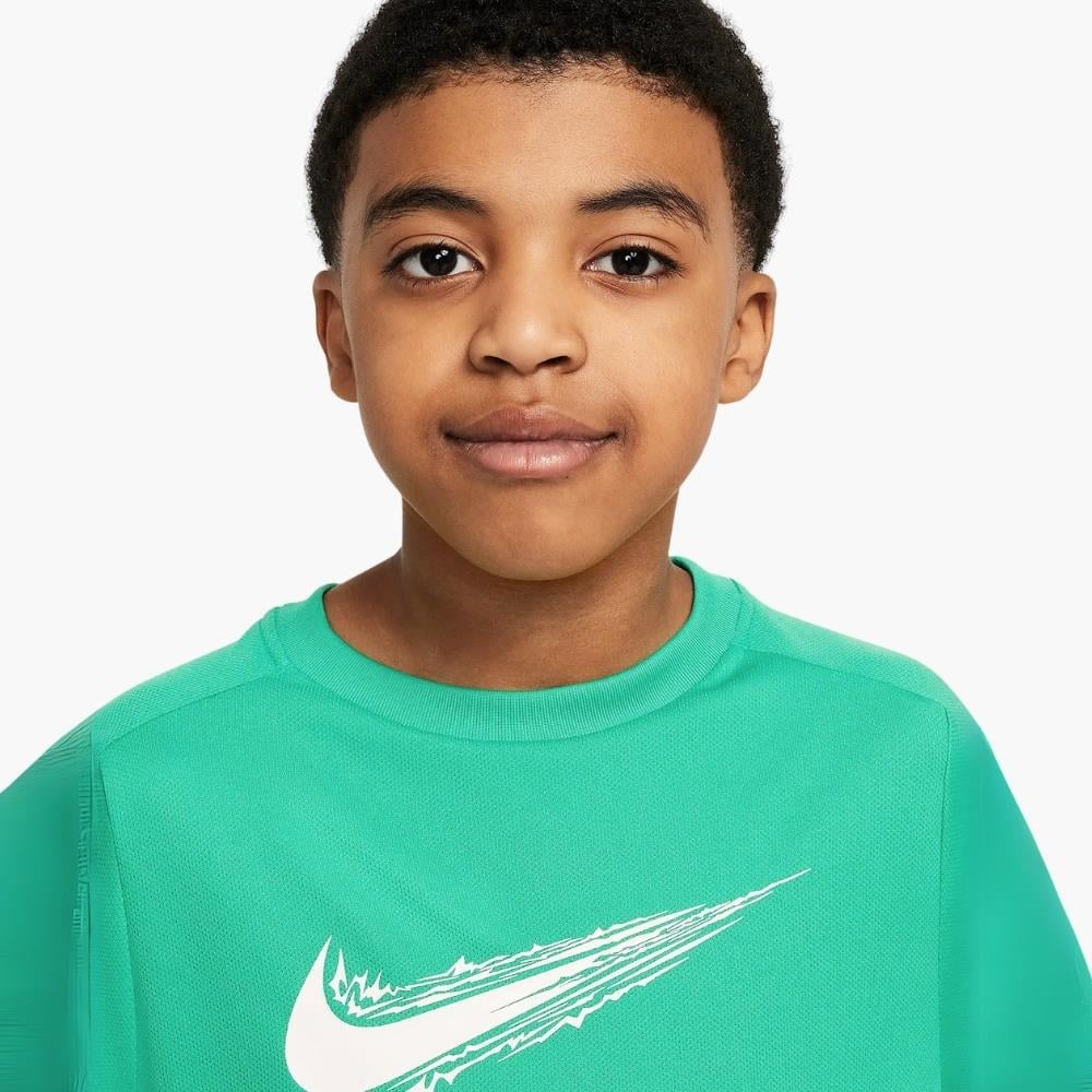 Nike Multi Dri-FIT Genç Çocuk T-Shirt - Yeşil