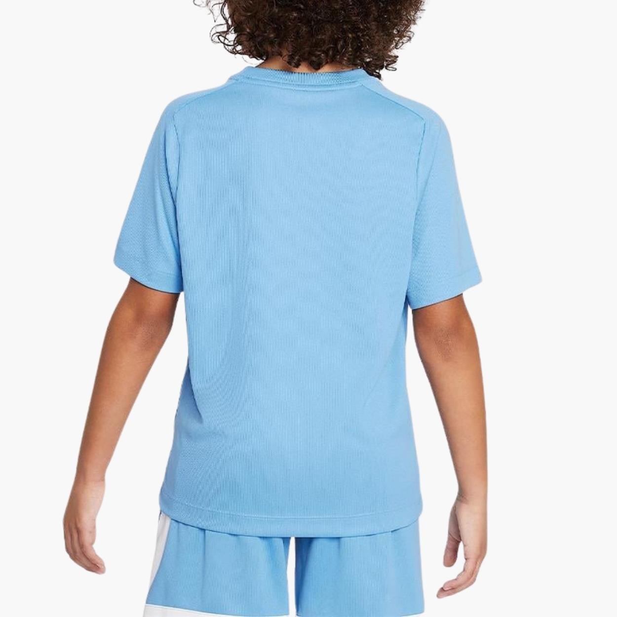 Nike Multi Dri-FIT Genç Çocuk T-Shirt - Açık Mavi
