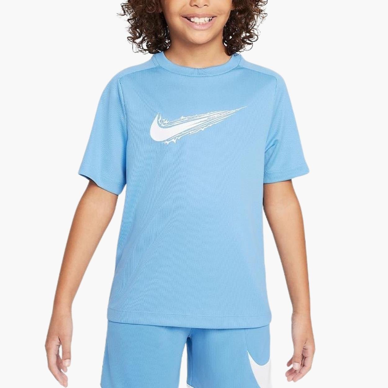 Nike Multi Dri-FIT Genç Çocuk T-Shirt - Açık Mavi