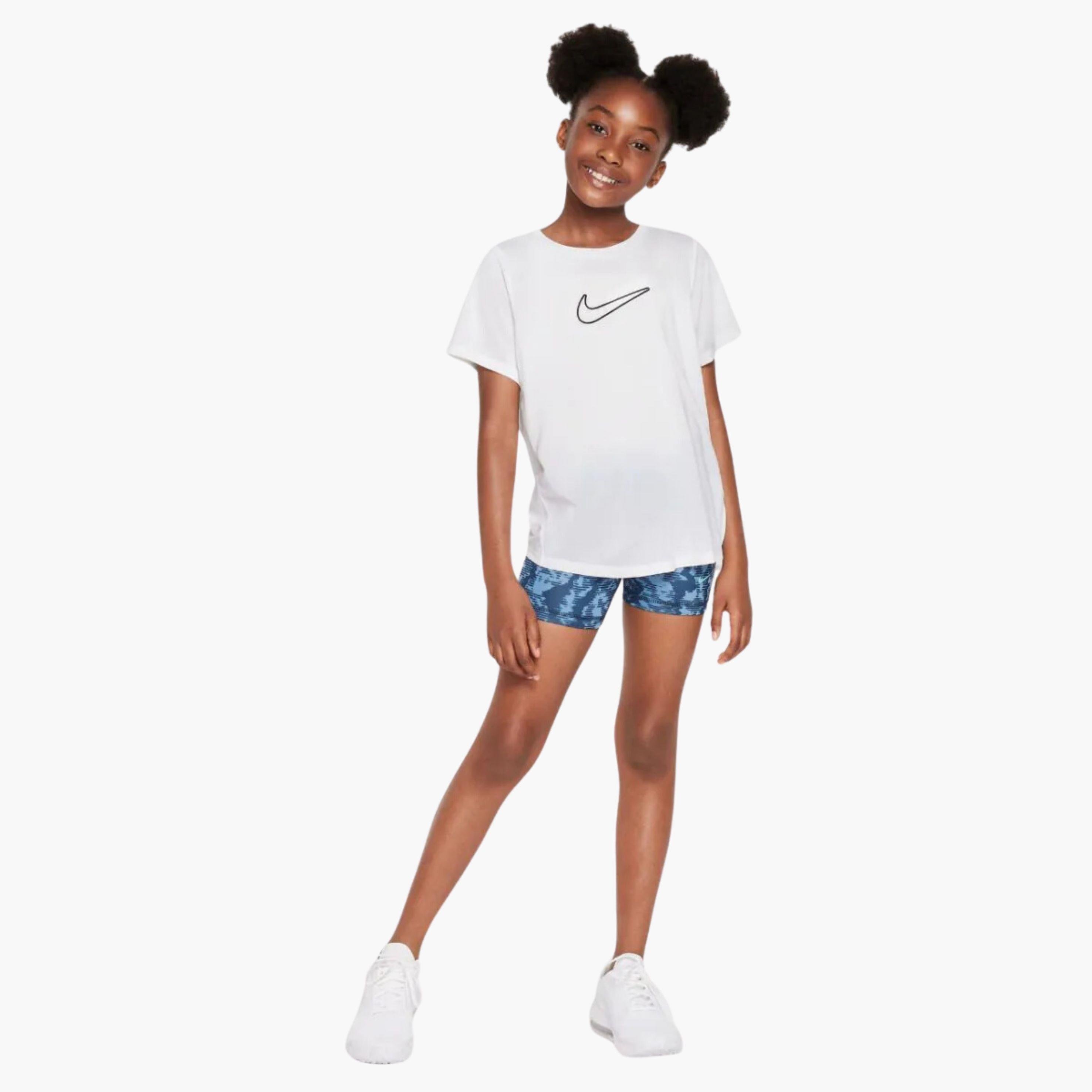 Nike One Dri-FIT Fitted Genç Kız Antrenman T-Shirt