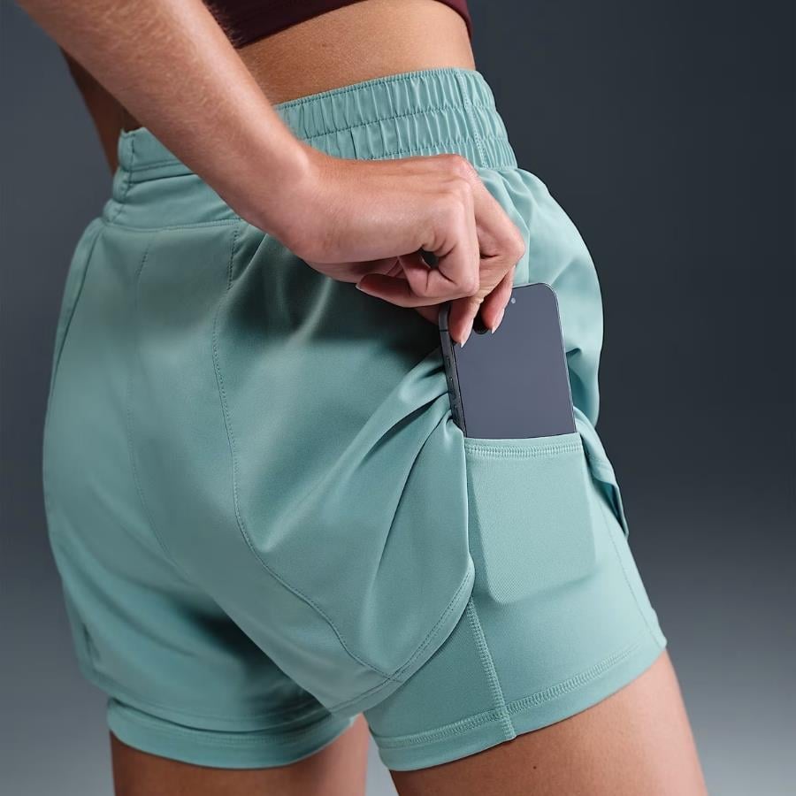 Nike One Dri-FIT Yüksek Bel 8 cm 2'si 1 Arada Şort 