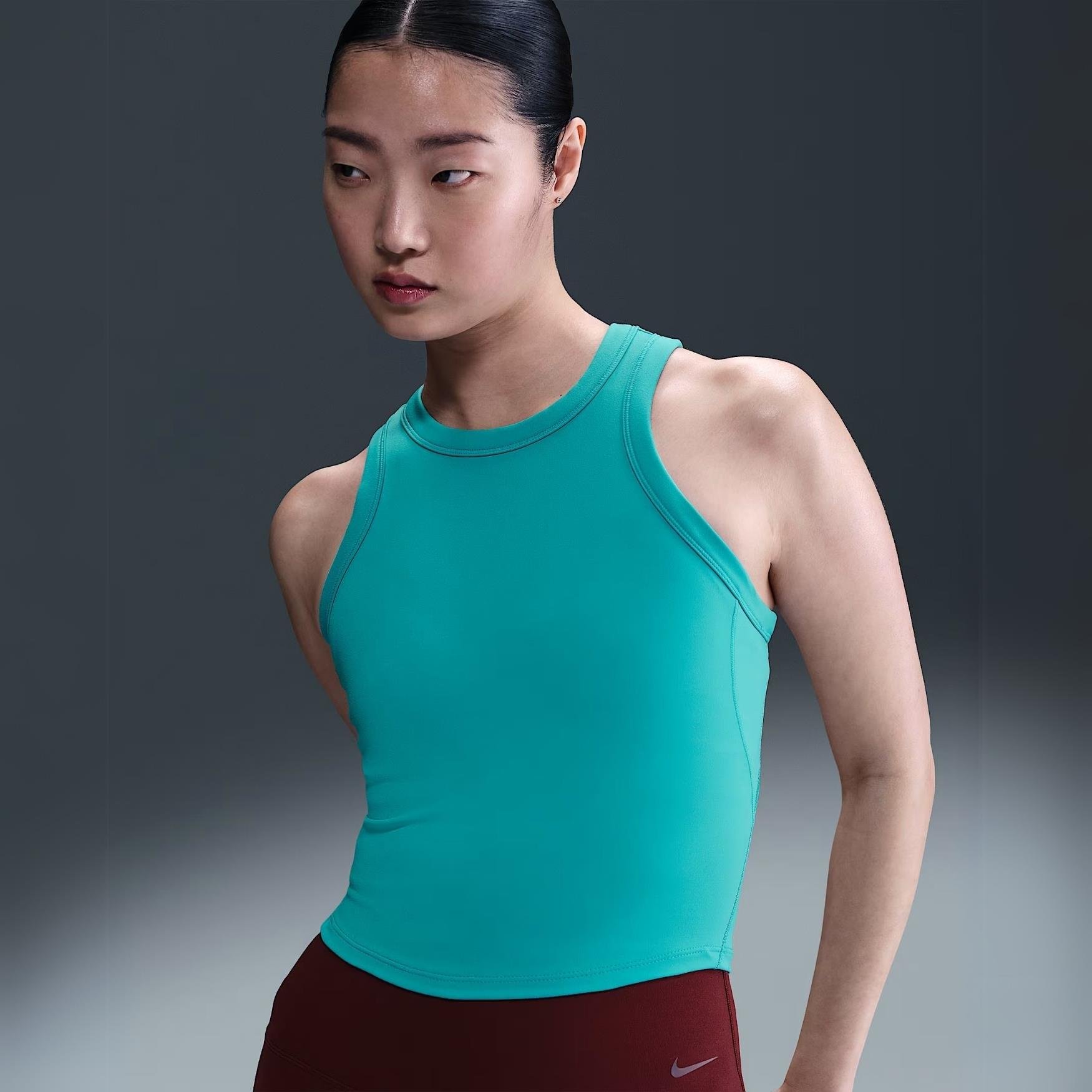 Nike One Fitted Dri-FIT Crop Atlet - Camgöbeği