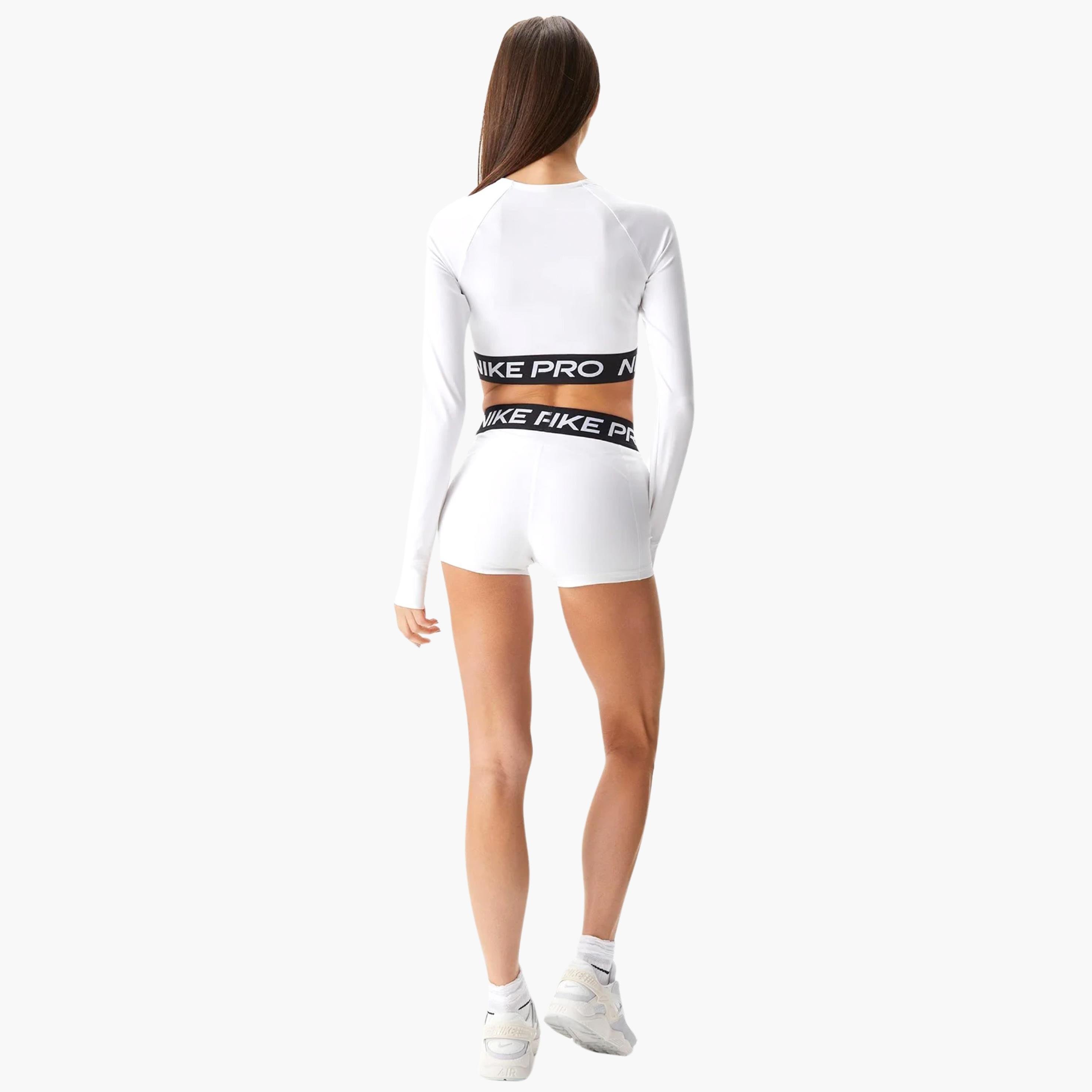 Nike Pro 365 8 cm Şort