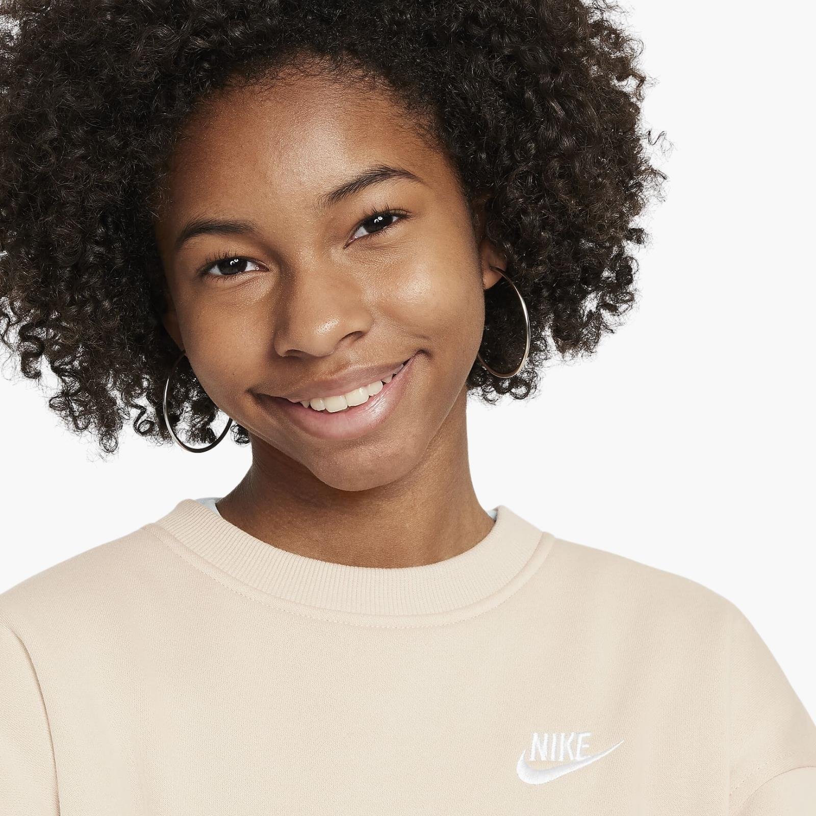 Nike Sportswear Club Fleece Genç Çocuk Sweatshirt