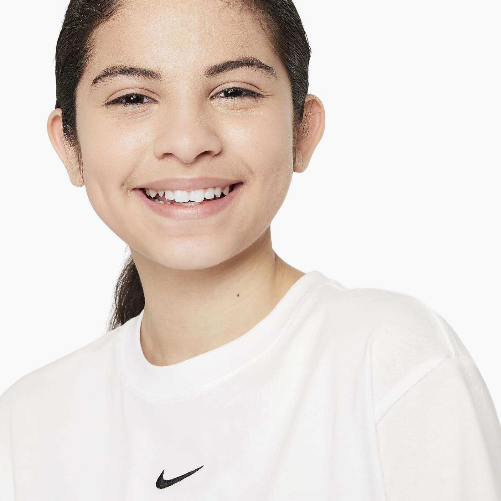 Nike Sportswear Essentials Genç Kız T-Shirt