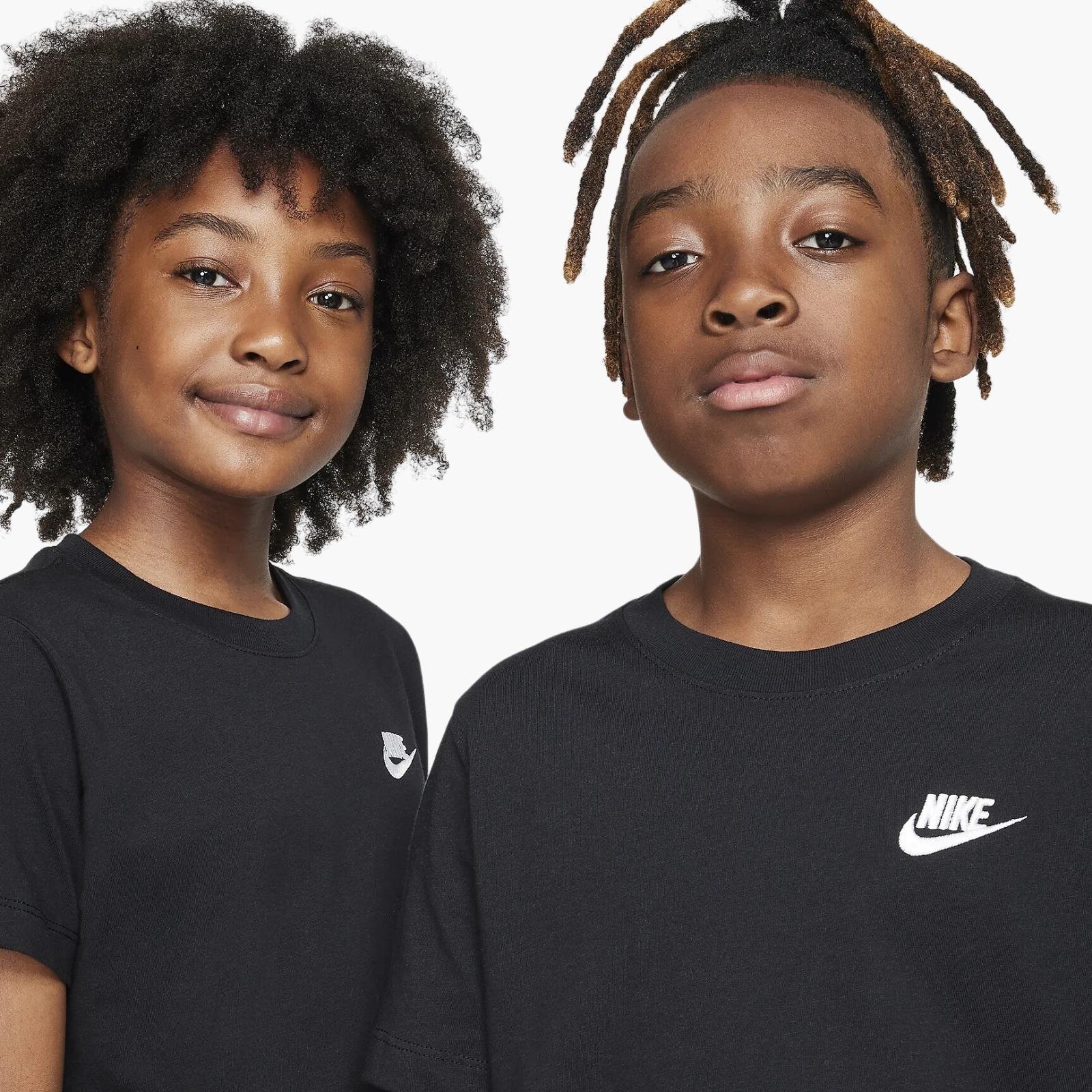 Nike Sportswear Futura Logo Genç Çocuk T-Shirt