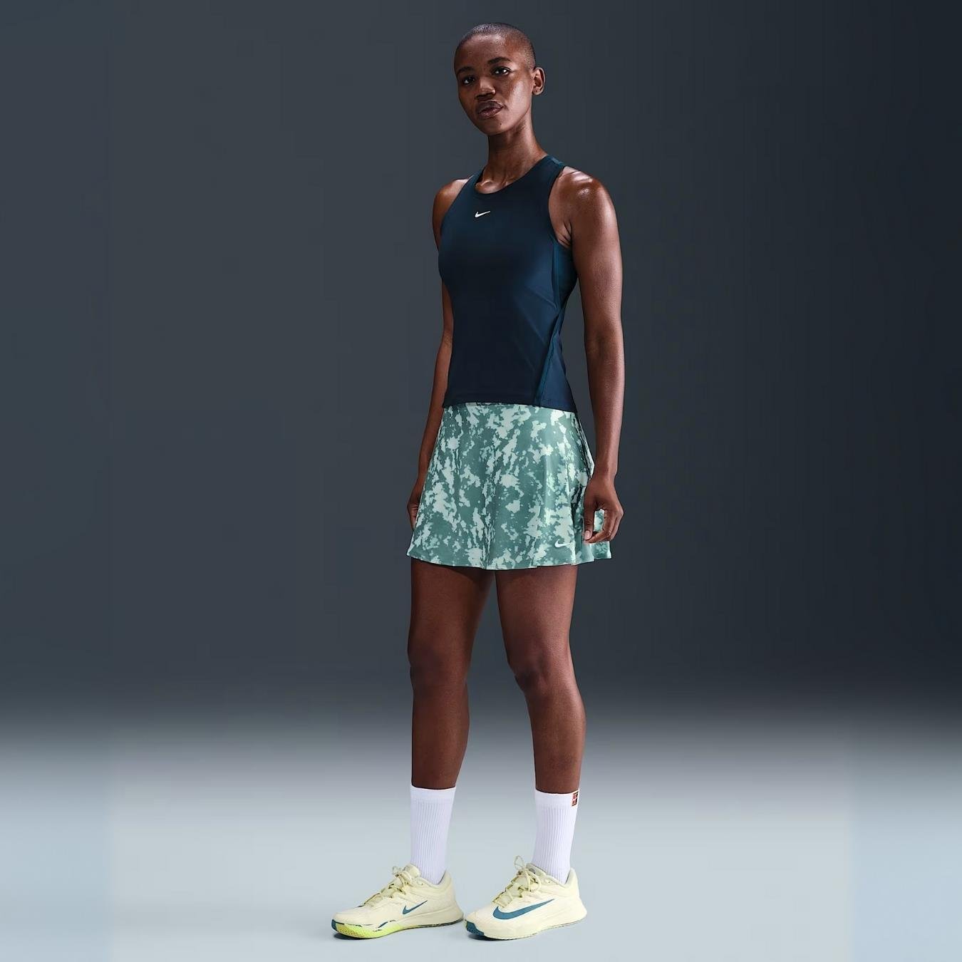 Nike Victory Dri-FIT Fırfırlı Baskılı Tenis Eteği 