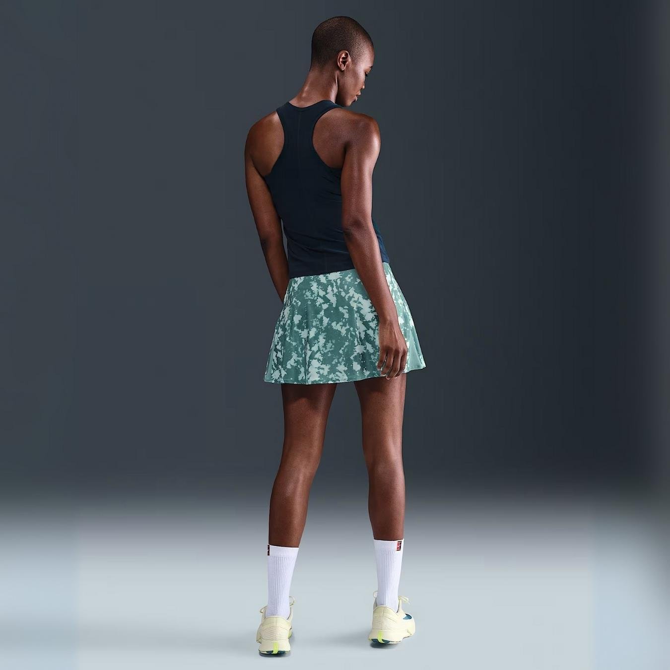 Nike Victory Dri-FIT Fırfırlı Baskılı Tenis Eteği 