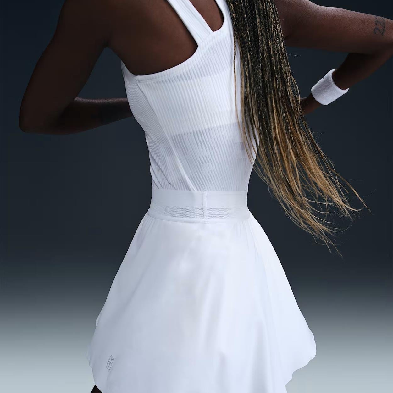 NikeCourt Ace Advantage Dri-FIT Tenis Eteği - Beyaz