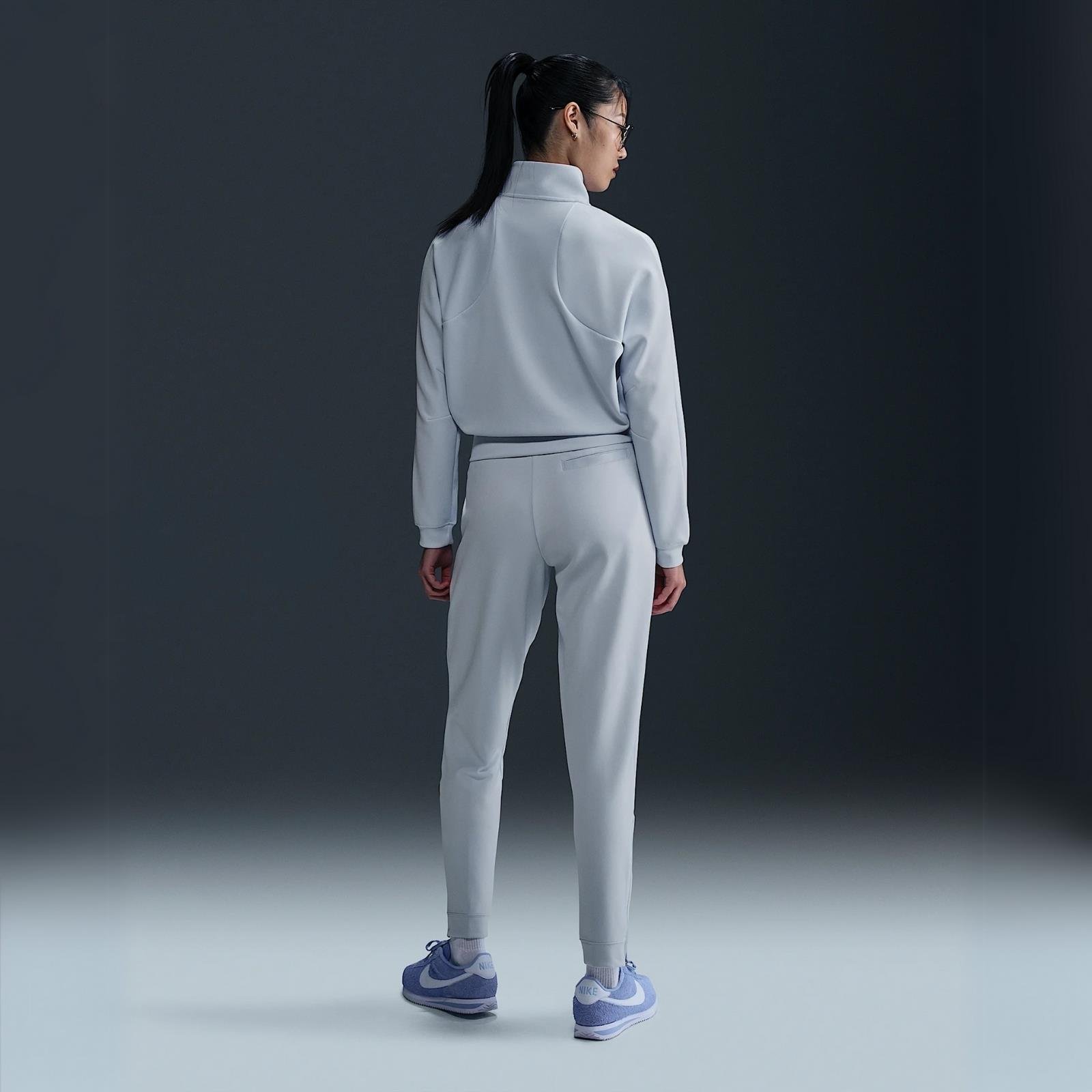NikeCourt Dri-Fit Kadın Eşofman Altı