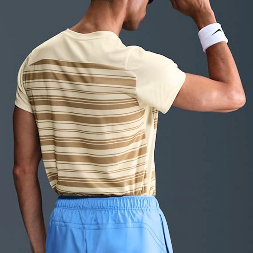 NikeCourt Dri-FIT Victory Tenis T-Shirt - Sarı