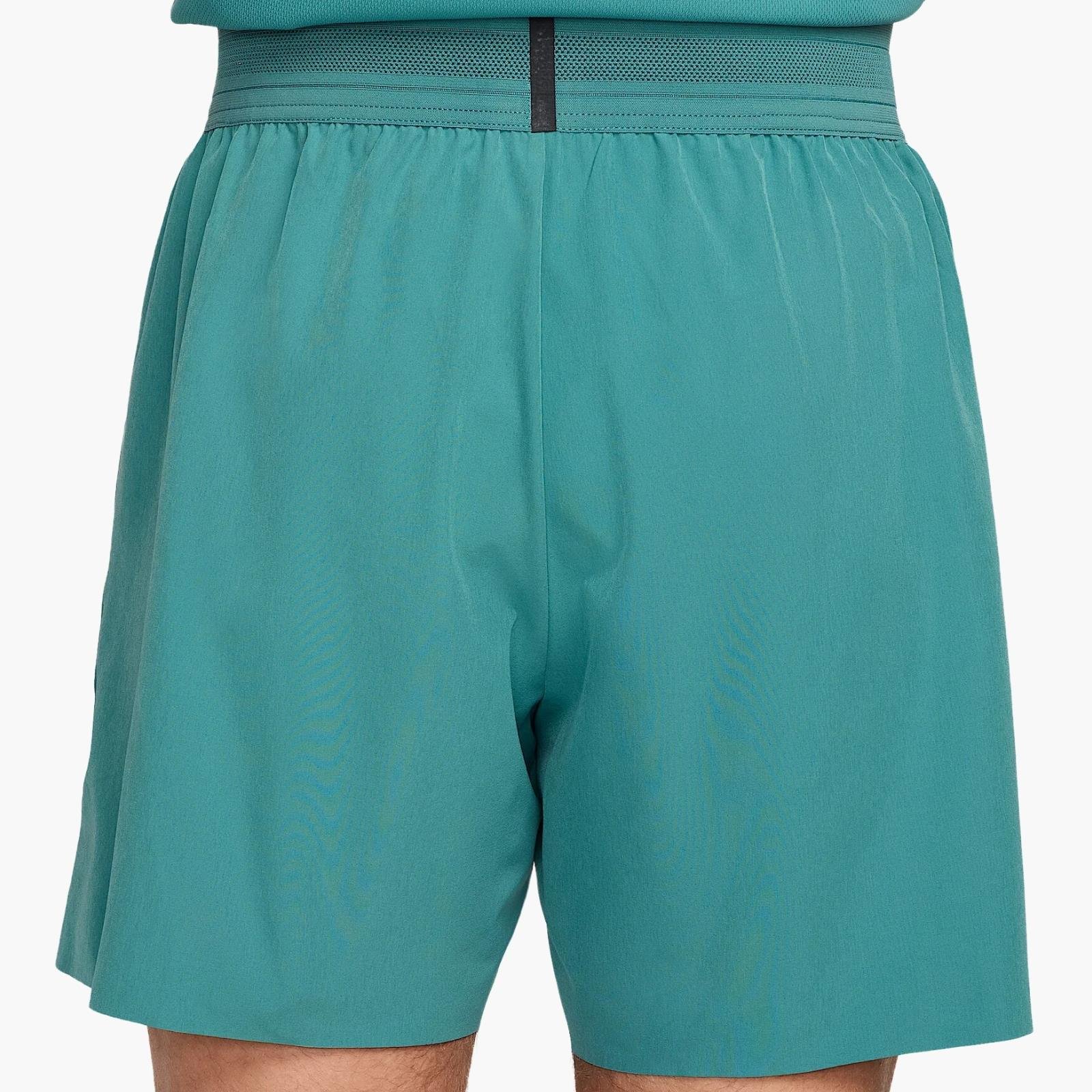 NikeCourt Slam Dri-FIT 15 cm Tenis Şortu