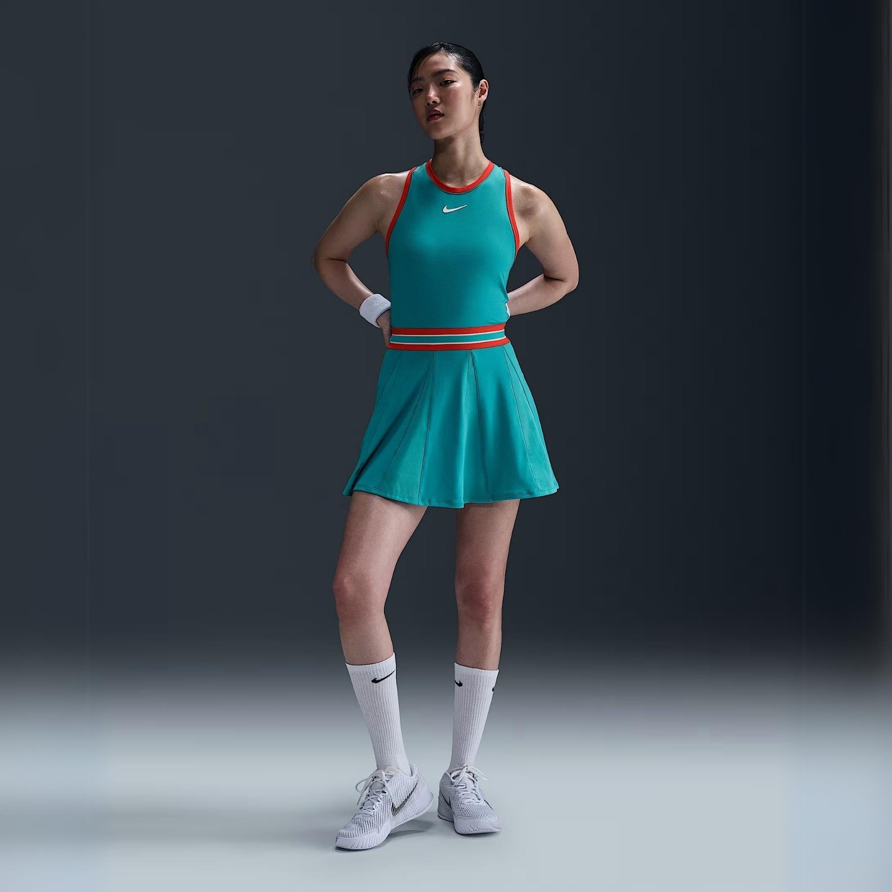 NikeCourt Slam Dri-FIT Tenis Elbisesi - Camgöbeği