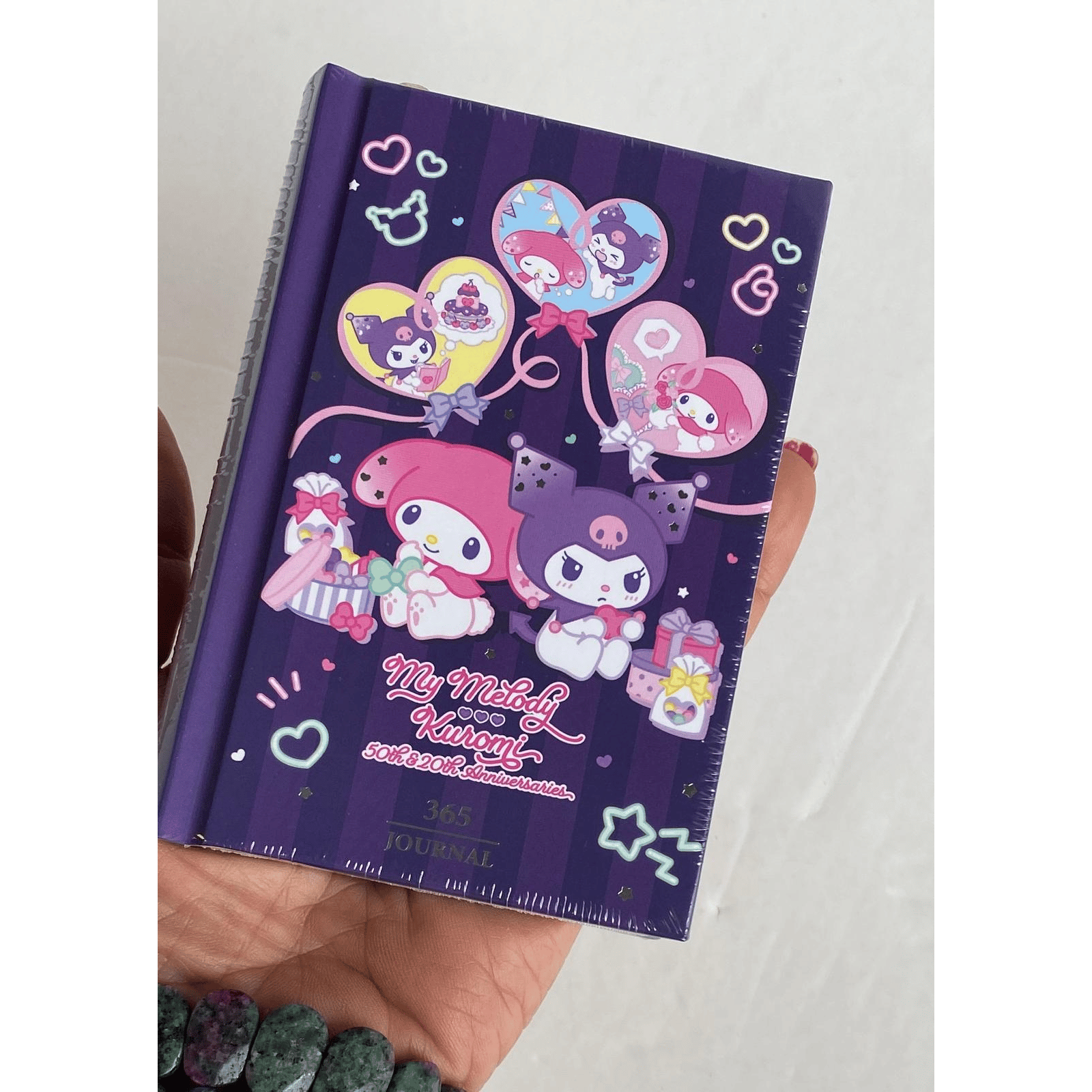 Victori's Journals VJ Kuromi-My Melodi lisanslı 365 Günlük 368 sayfa A7 ebatında gümüş varaklı kenarlı defter