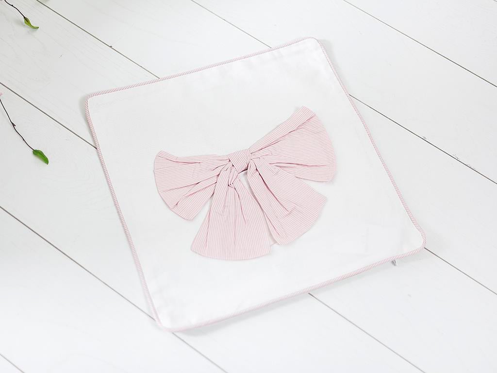 Bow ВЪЗГЛАВНИЦА Бродирани 40x40 cm Pink