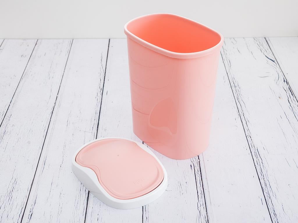 Carla КУХНЕНСКИ КОШ ЗА СМЕ С пластмасов капак Пластмасов Pink