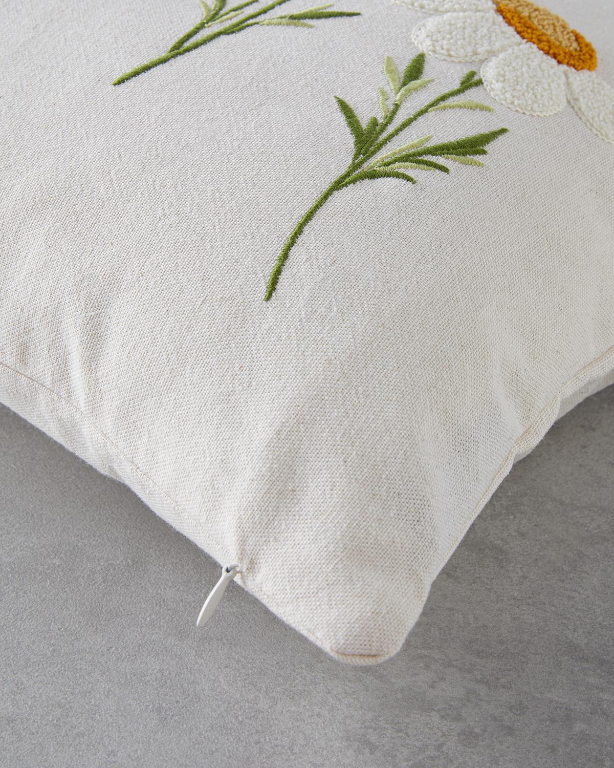 Daisy Love Декоративна Възглавница 33x50 см Натурален..