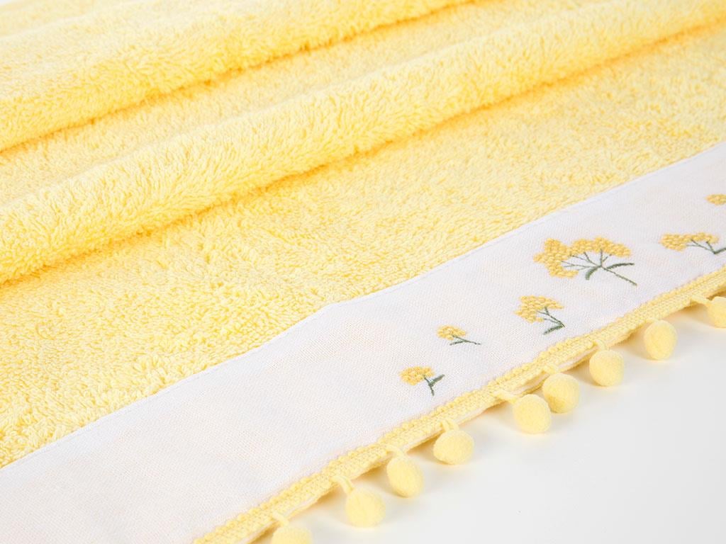 Mimosa ХАВЛИЯ ЗА ЛИЦЕ С помпони Бродирани 50x80 cm Yellow.