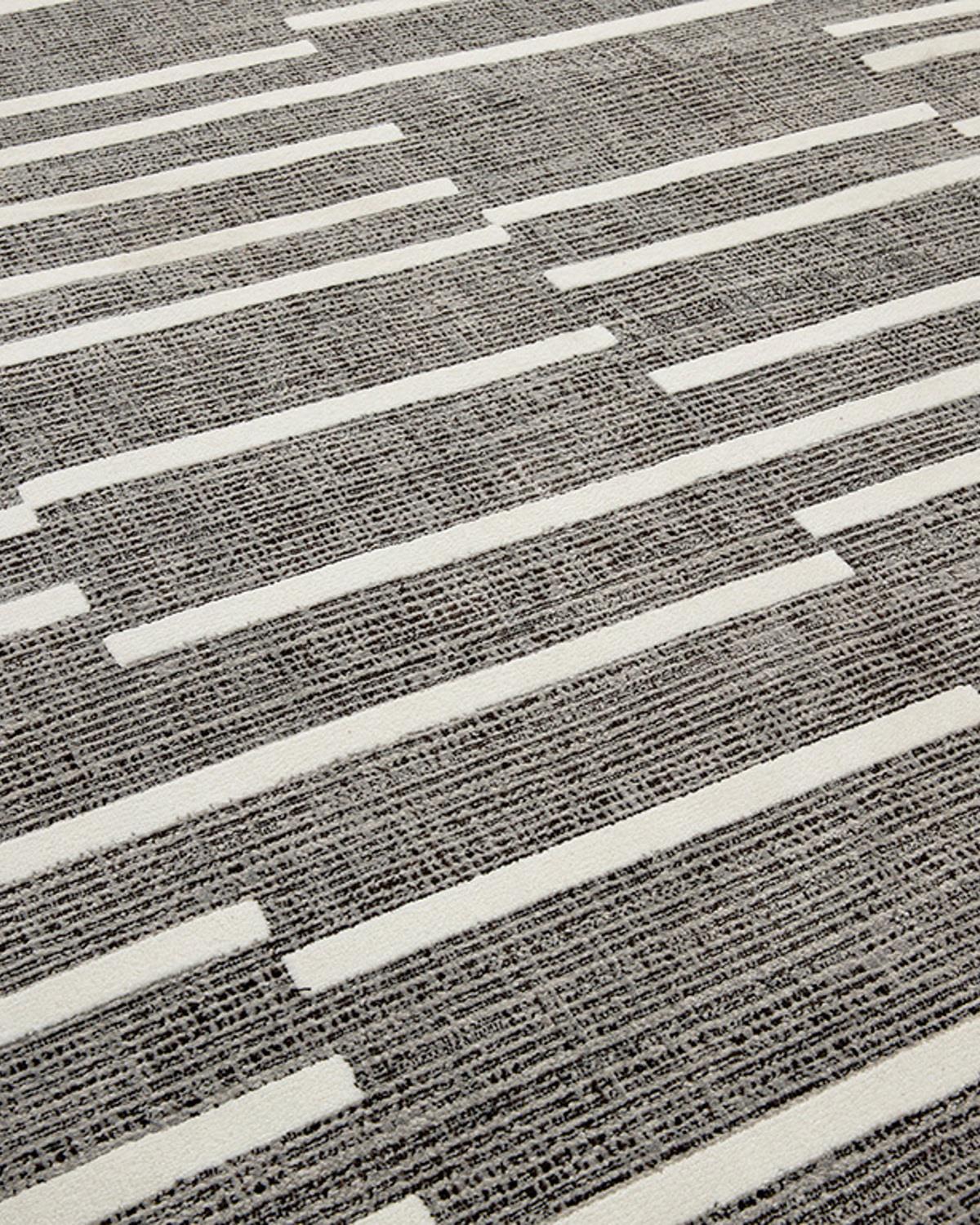Modest Line Weaved Carpet 120x180 cm Gray