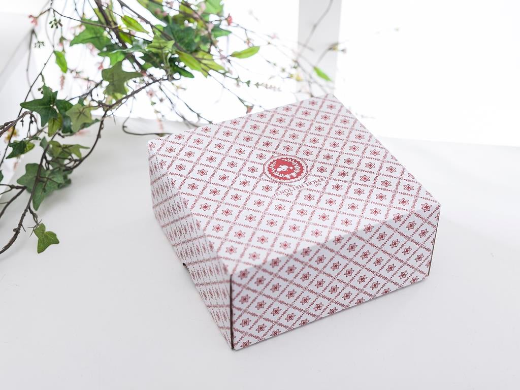Red Dots Чиния за Сервиране Bone China . Dark Red