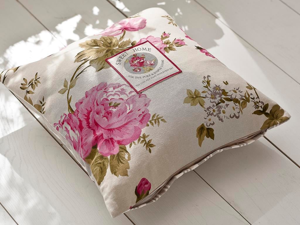 Rosa КУХНЕНСКИ ВЪЗГЛАВНИЧ . Fuschia