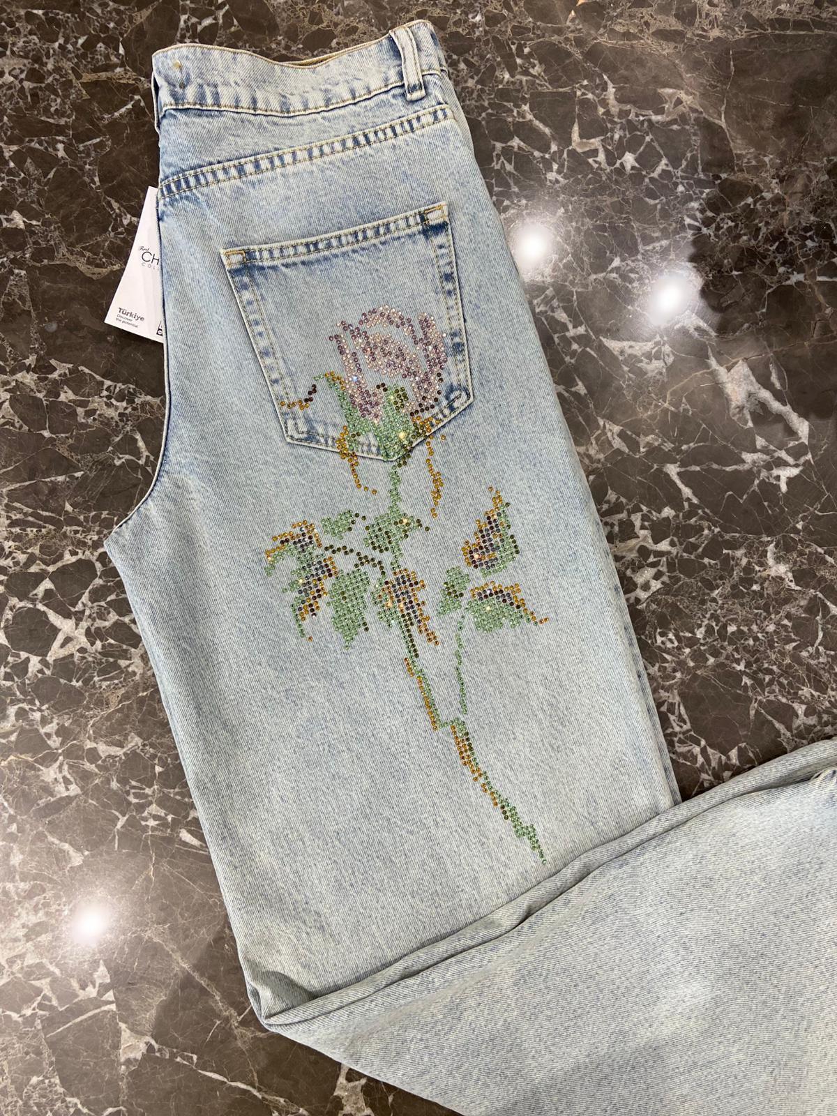 Gül Desenli Kot Pantolon