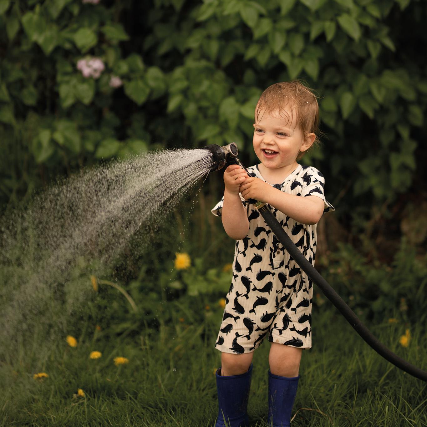 Balina Kısa Kollu Barbatöz Kategorisiz Antebies