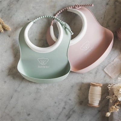 BabyBjörn 2´li Mini Yumuşak Plastik Mama Önlüğü Powder Green / Pink