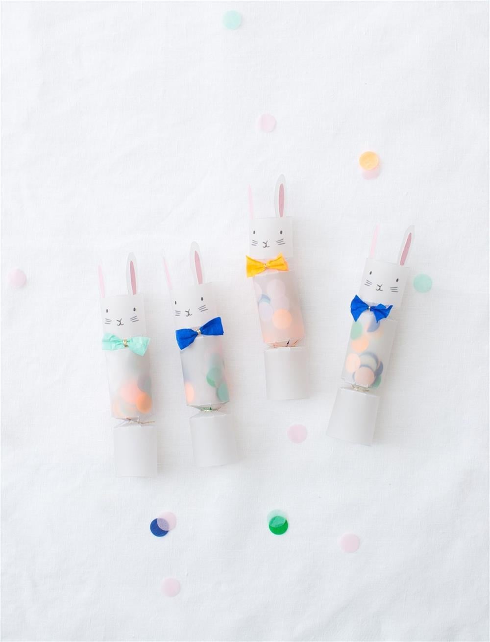 Meri Meri - Easter Bunny Mini Crackers - Tavşan Sürpriz Topları