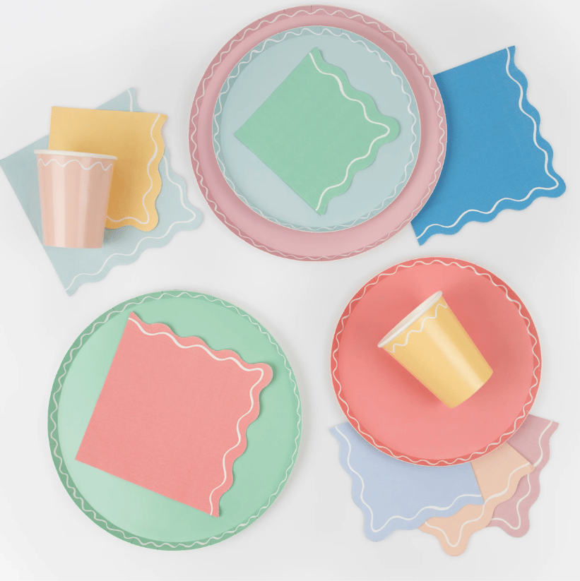 Meri Meri - Mixed Wavy Line Side Plates - Karışık Renkler Dalgalı Tabaklar (M) (x8)