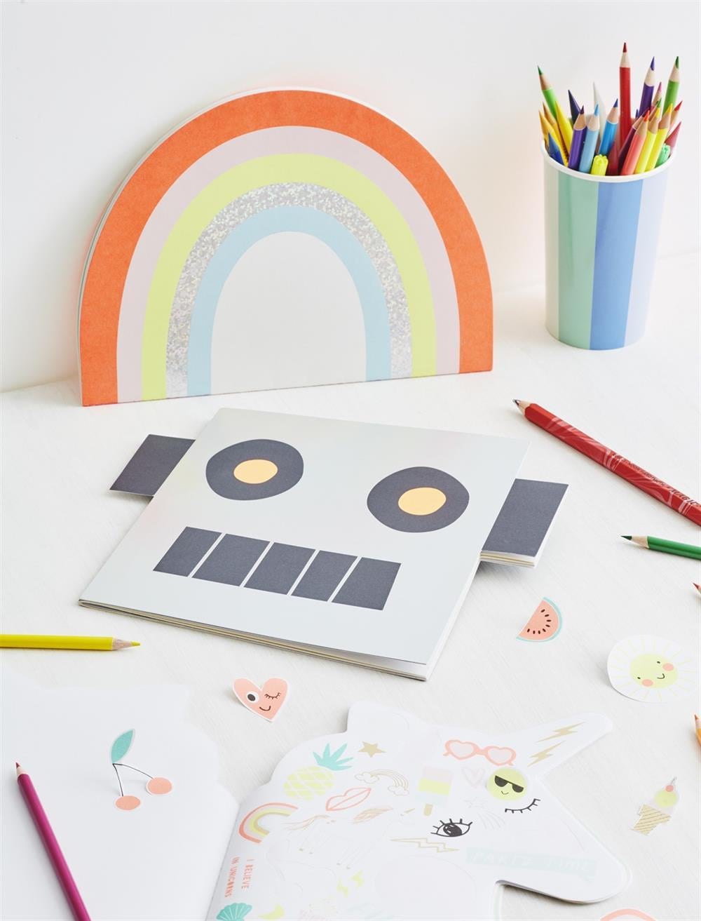 Meri Meri - Rainbow Sticker & Sketchbook - Gökkuşağı Çıkartma Kitabı