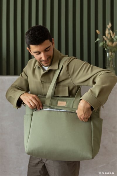 Nobodinoz Baby On the Go Su Geçirmez Anne Çantası, Olive Green Anne Çantası