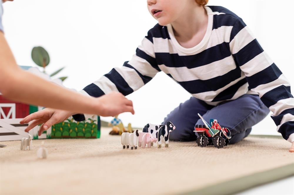 Playpress - Story Playset - Farmyard