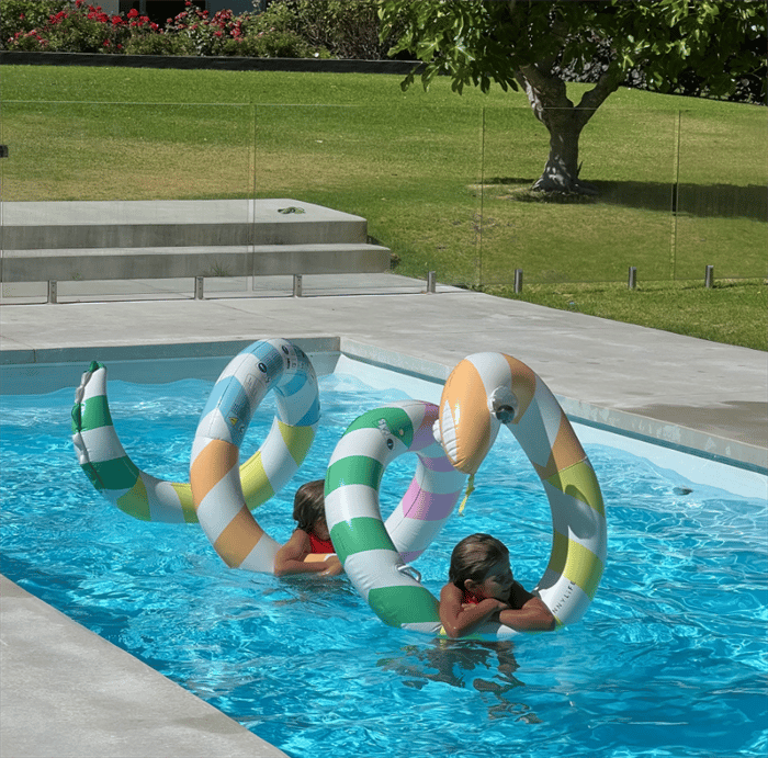 SunnyLife Dev Yılan Şişme Havuz Eğlencesi ve Yatağı