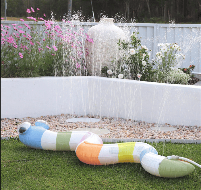 SunnyLife Wild Multi Su Fışkırtmalı Şişme Bahçe Oyunu