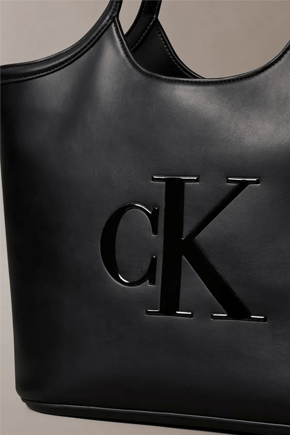 Calvin Klein Bold Ck Shopper Kadın Omuz Çantası Siyah