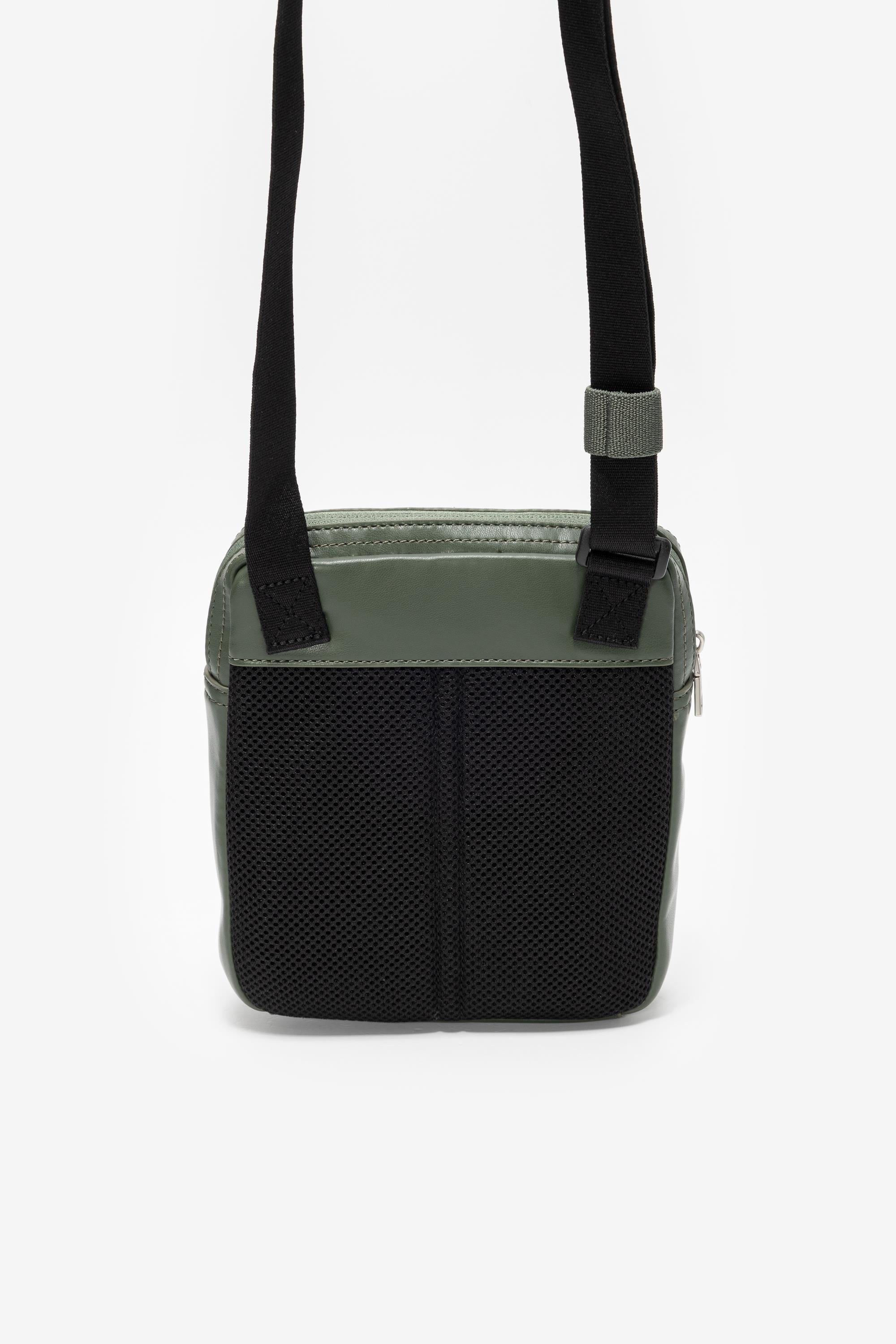 Calvin Klein Monogram Soft 18 Erkek Reporter Çanta Yeşil