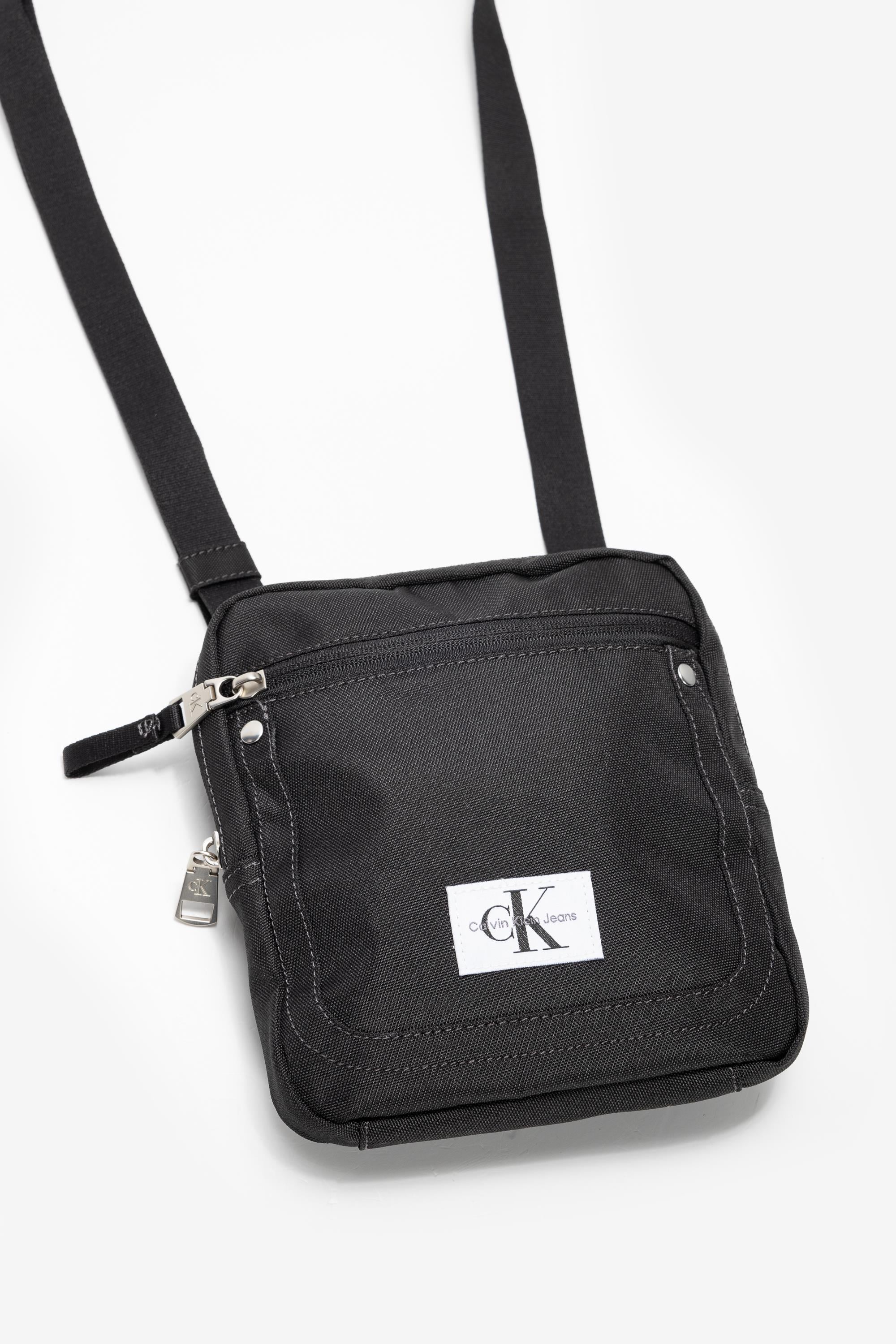 Calvin Klein Sport Essentials 18 W Erkek Reporter Çanta Siyah