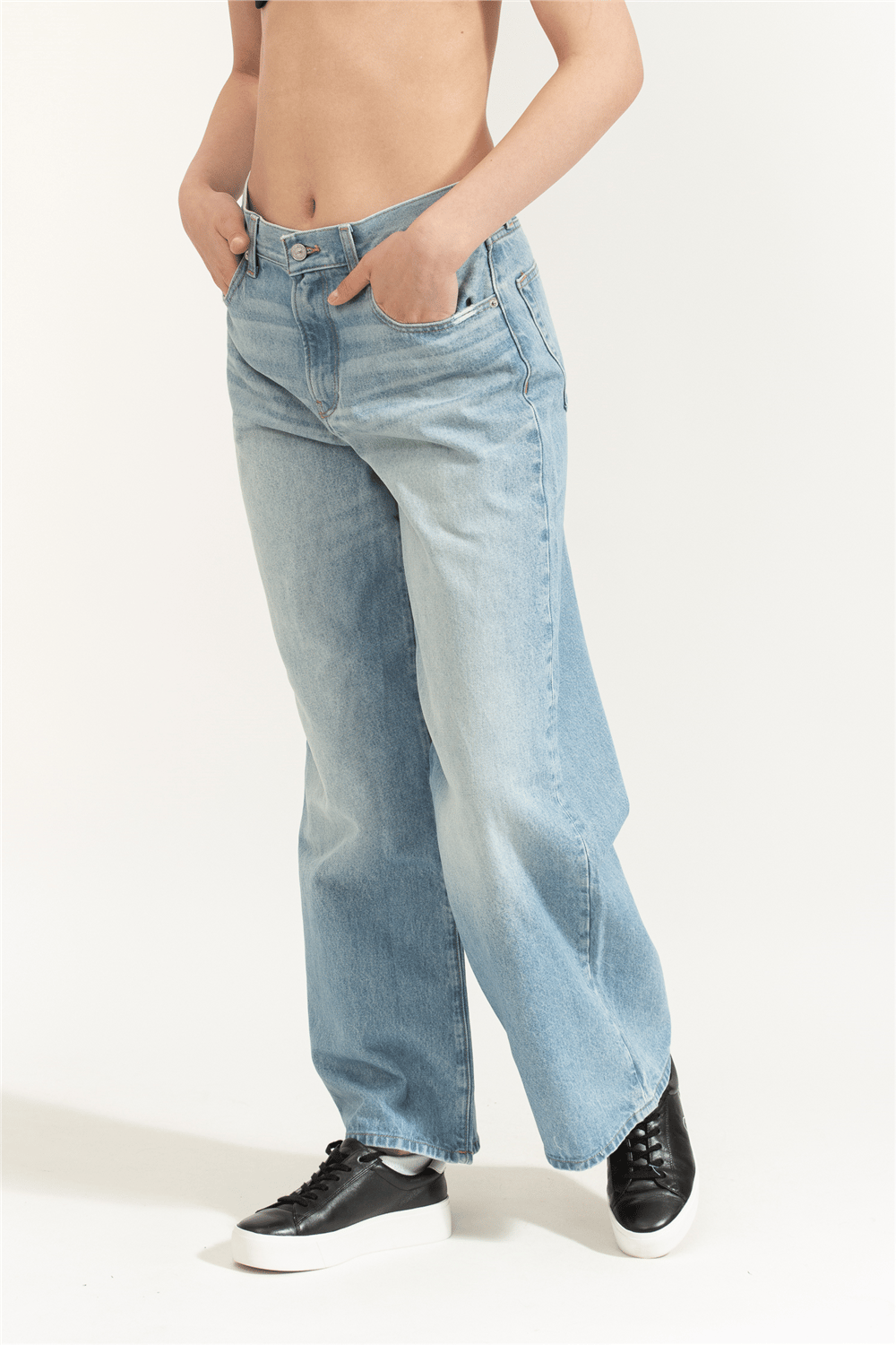 Calvin Klein The Wide Leg Tinted Kadın Jean Pantolon Mavi