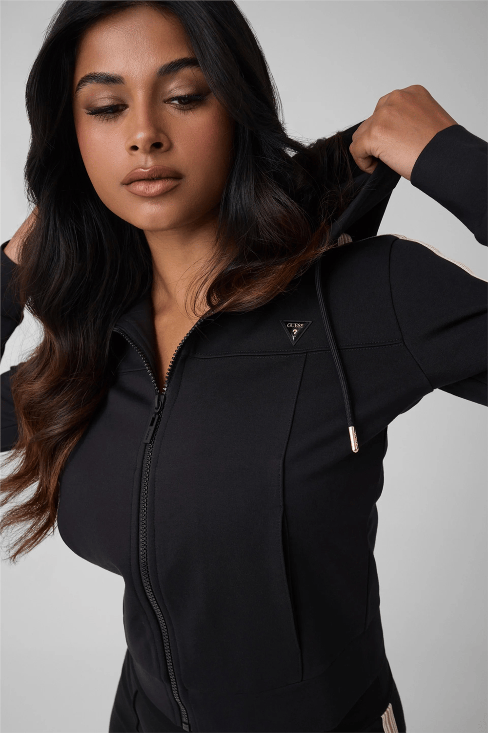 Guess Fausta Kadın Aktif Fermuarlı Sweatshirt Siyah